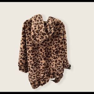 Tickled Pink JuJu On the Beat Fuzzy Hoodie Poncho Cape. One Size NWT.